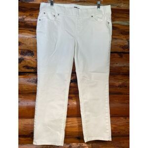 New Directions White Capris Size 12